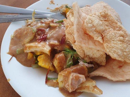 Gado-Gado Taman Sari